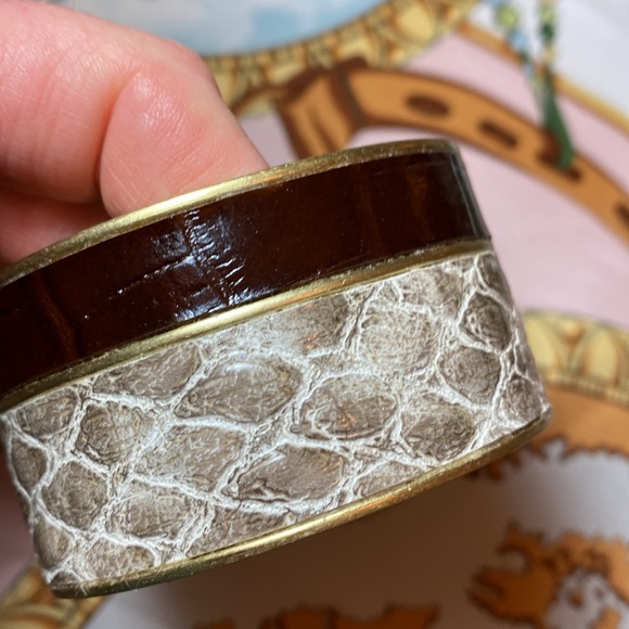 Talbots leather look wide bangle - Picture 4 of 4